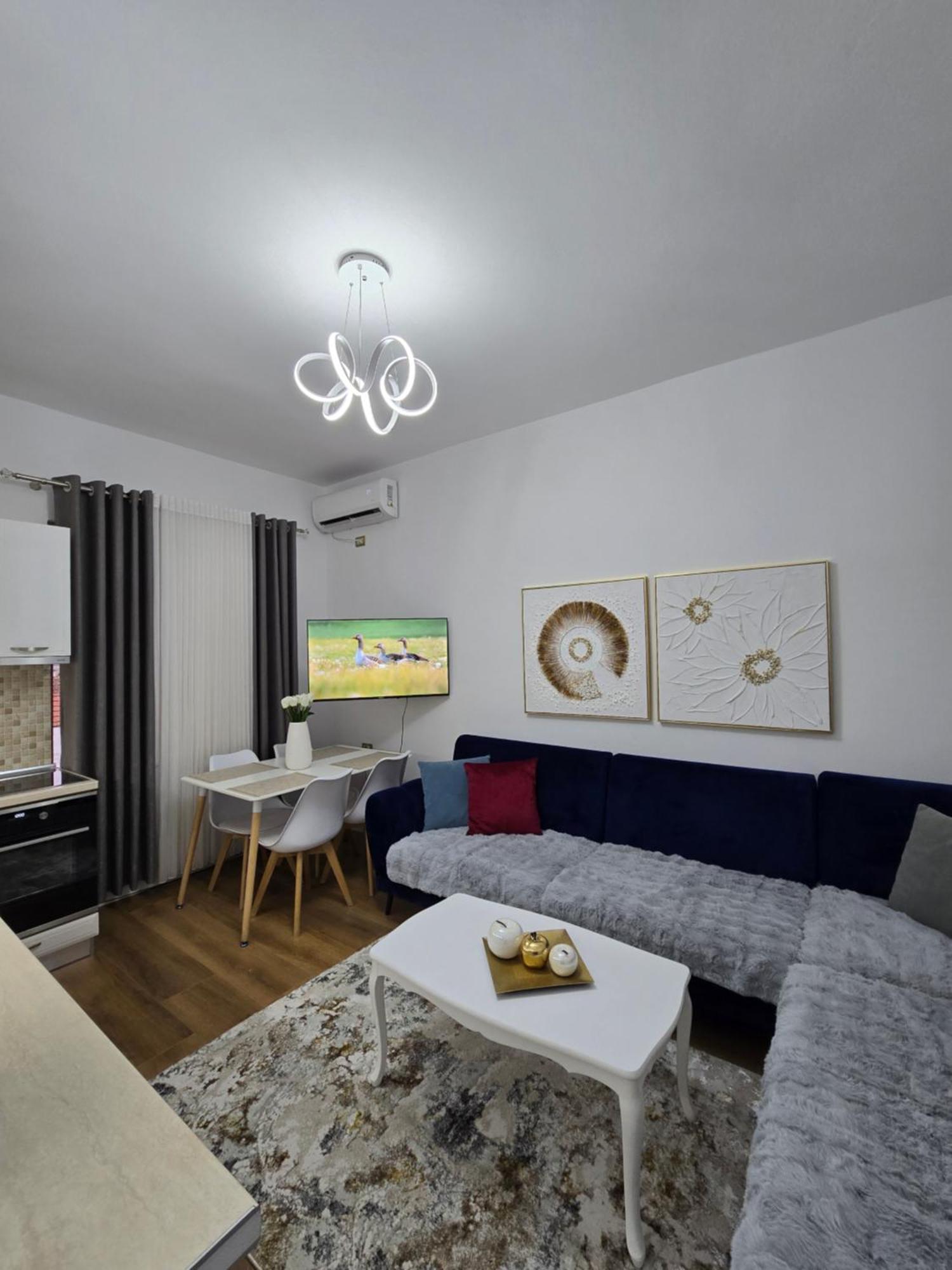 Ideal Home Шкодер Экстерьер фото